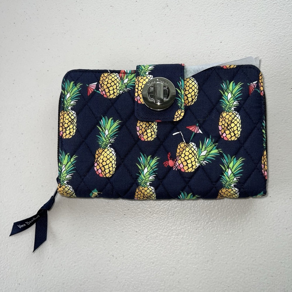 New VERA BRADLEY Turnlock Zip Wallet Toucan Party Navy Blue & Pineapples